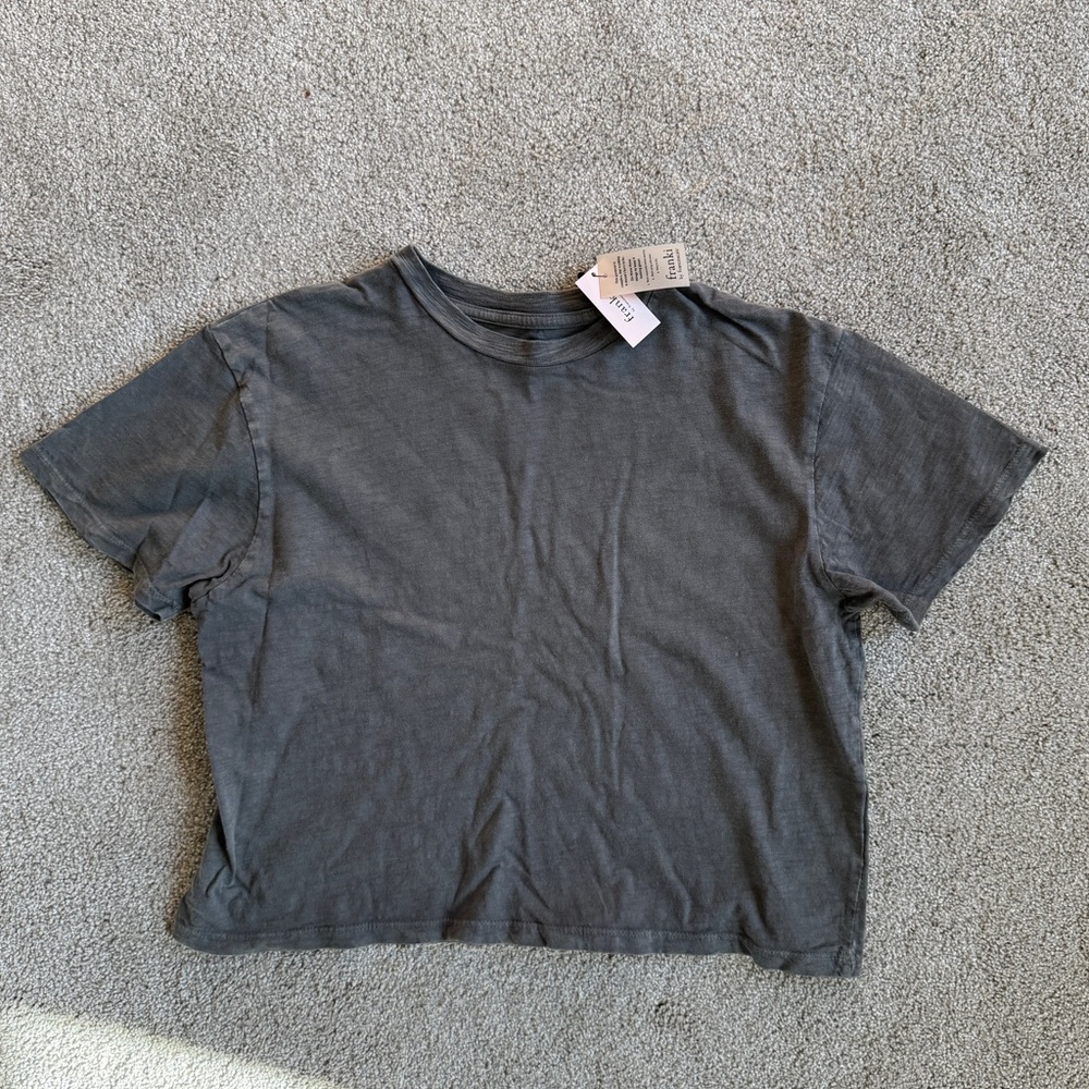 NWT! Frankie tshirt